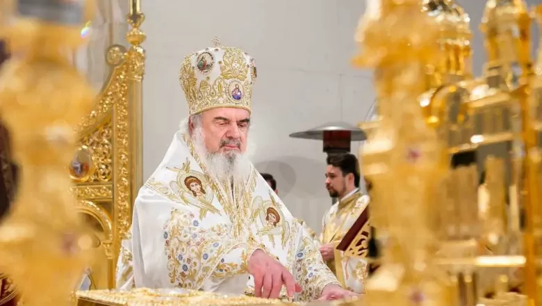 Patriarhul Daniel România, binecuvântată cu capul Sfântului Andrei-Catedrala Neamului, ridicată cu mâna apostolului