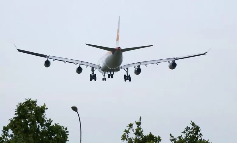 Un avion a încercat timp de două ore să aterizeze în Satu Mare